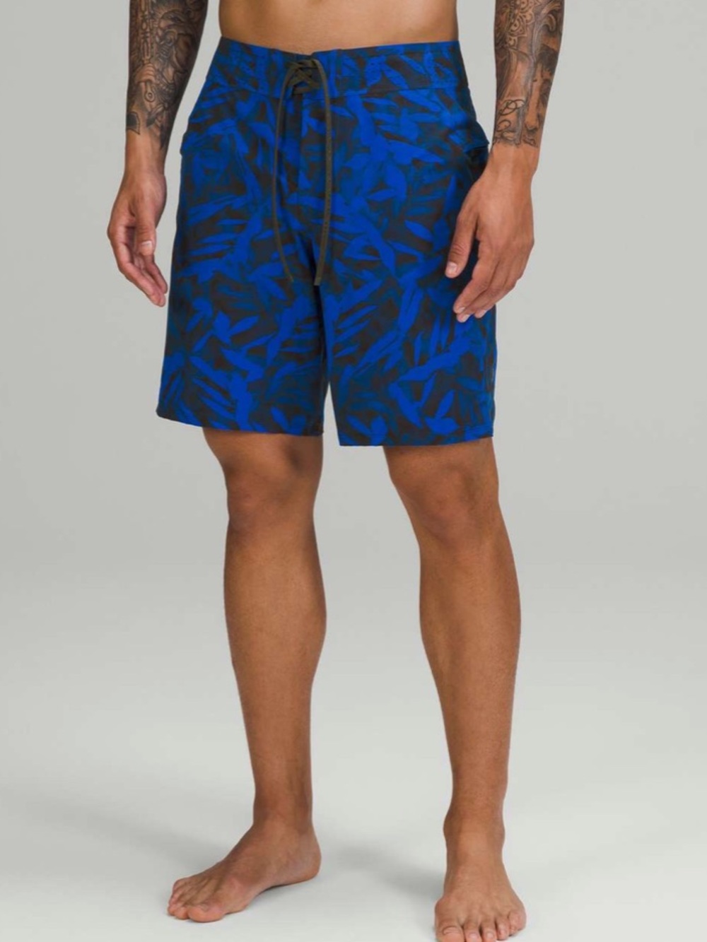 Lululemon Current State Board Short 9"
Blue Tone Multi size 34W